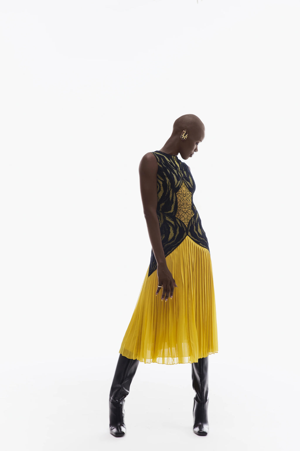 EMBROIDERED MIDI DRESS IN YELLOWISH GREEN